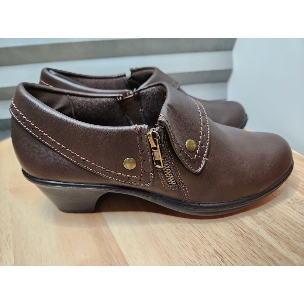 Easy Street Darcy Ankle Boot – Women’s 7.5 Wide Brown Bootie